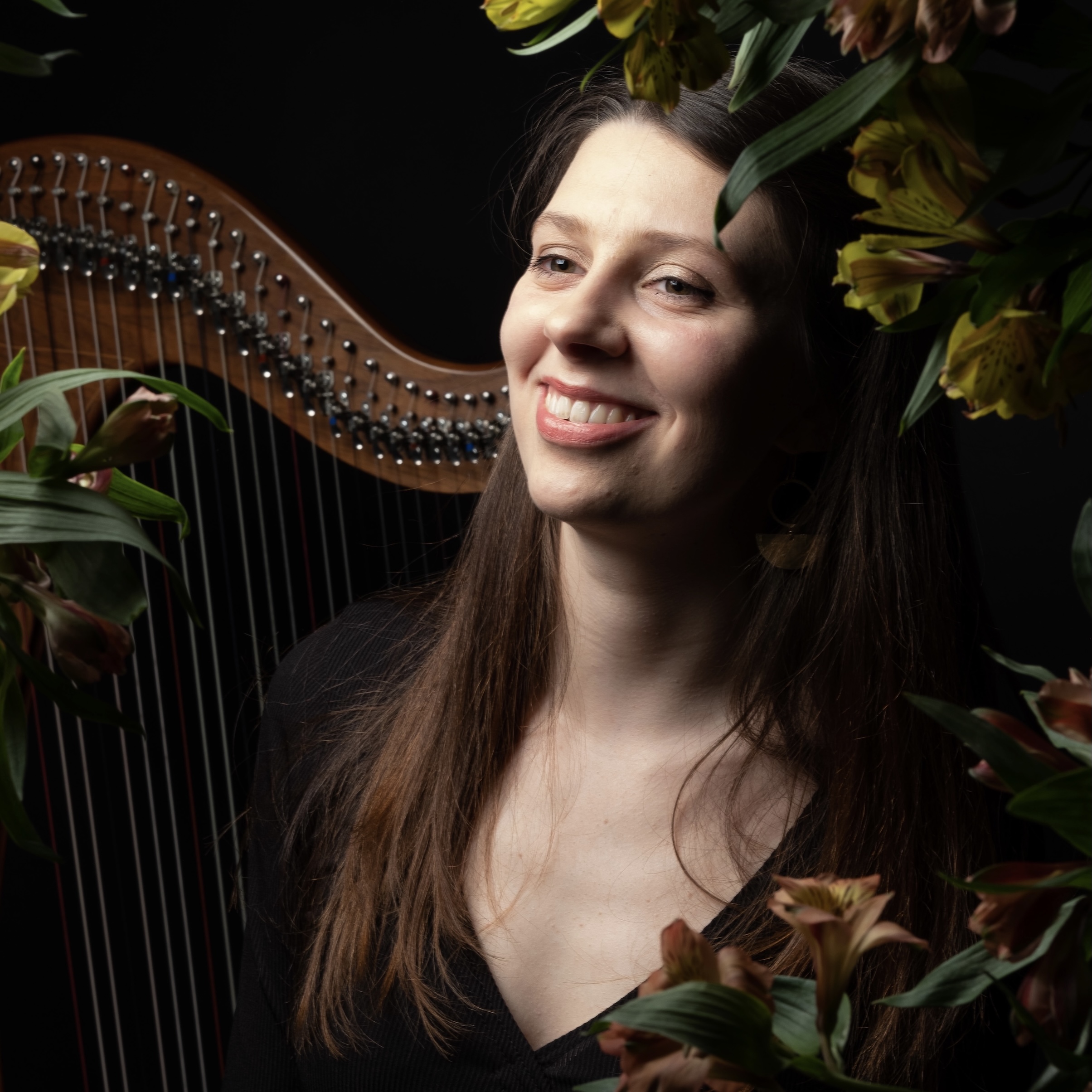 Rachel Groves, harpist